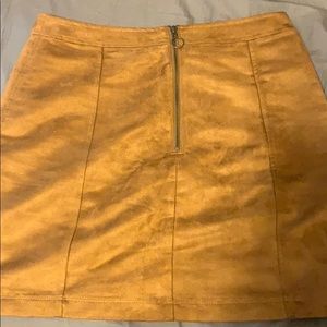 Brown skirt! basically brand new worn it 3 times